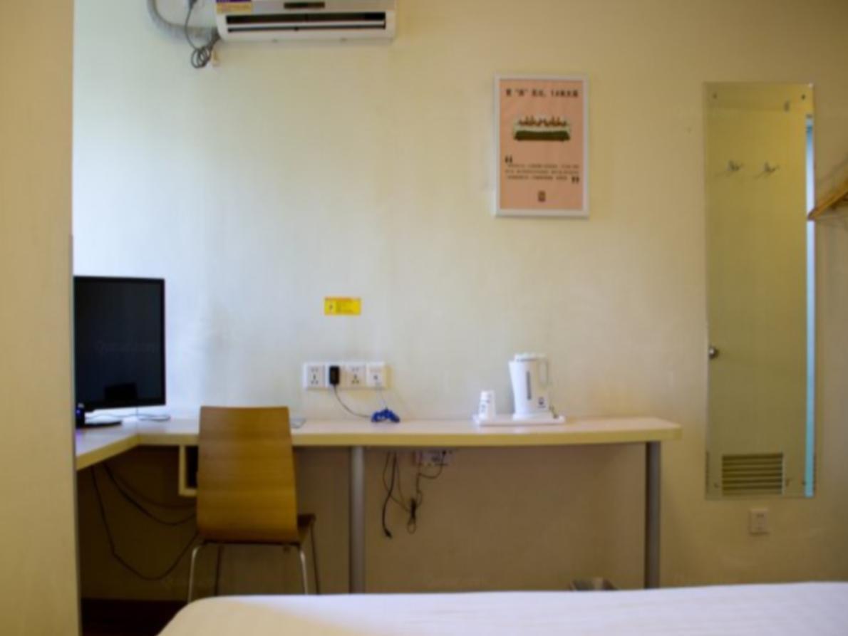 7 Days Inn Guangzhou Jiangnanxi Metro Branch Экстерьер фото